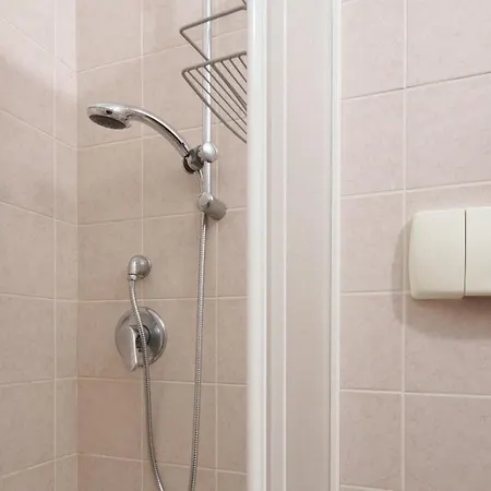 Appartamento Ermosa - Modern In Mare *