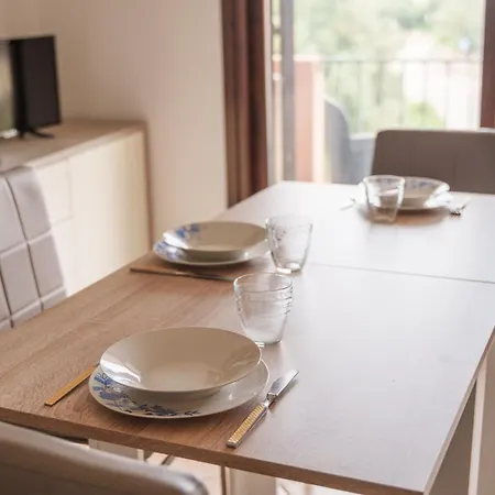 Ermosa アパート オルビア